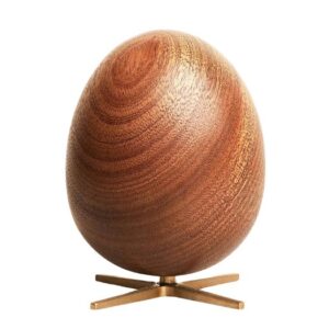 Ægget figuren i mahogni